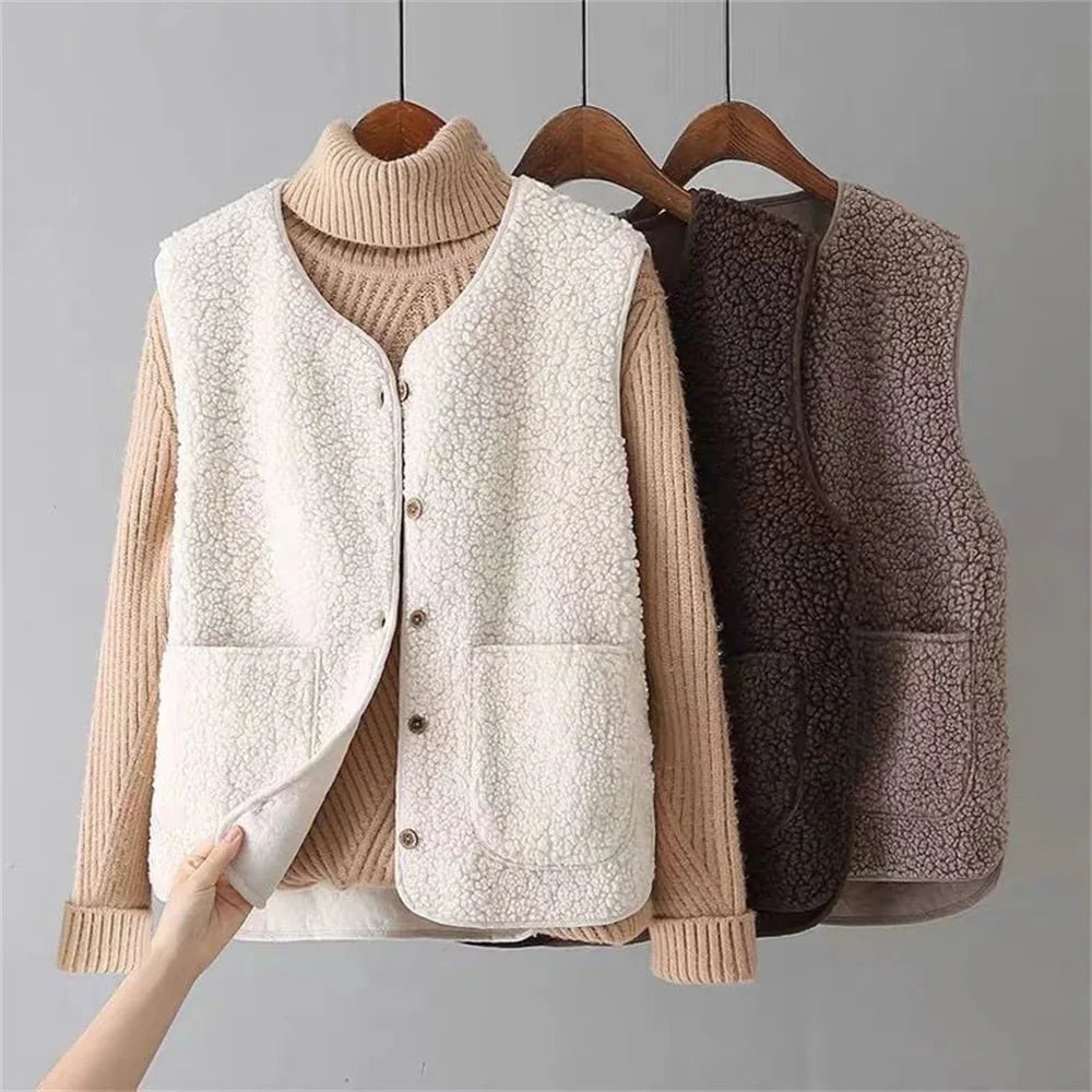 Blythe™ | Elegant Sherpa Vest for All Seasons