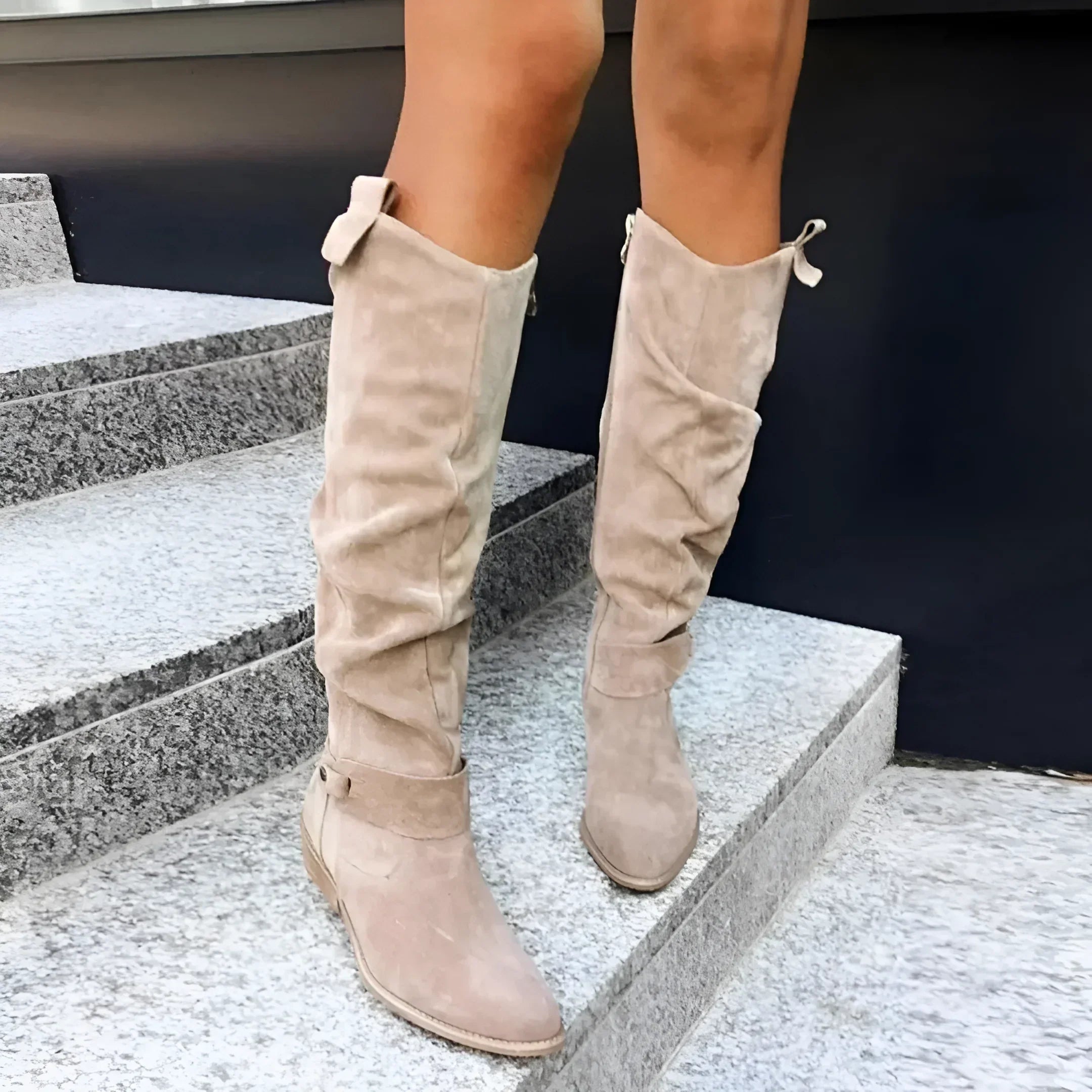 LuxuraWalk™ | Elegant boots for every occasion