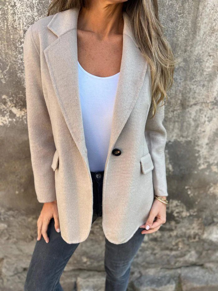 Zoe™ | From Boardroom to Brunch, Your Perfect Blazer